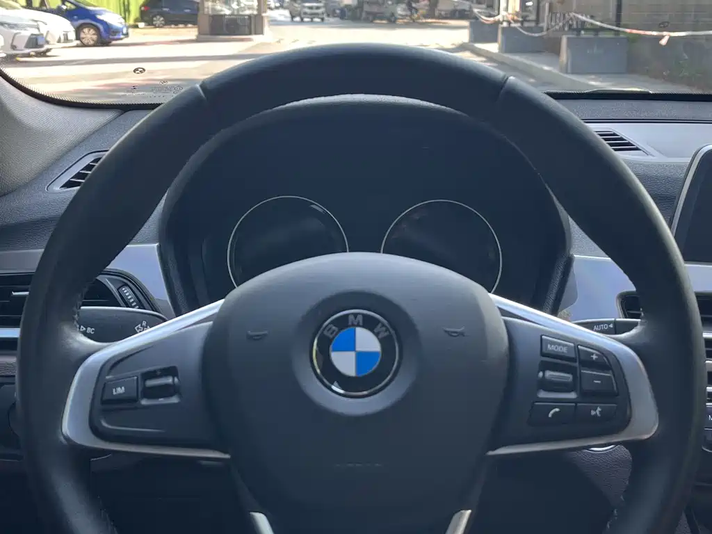 BMW X1 2019 — фото 17