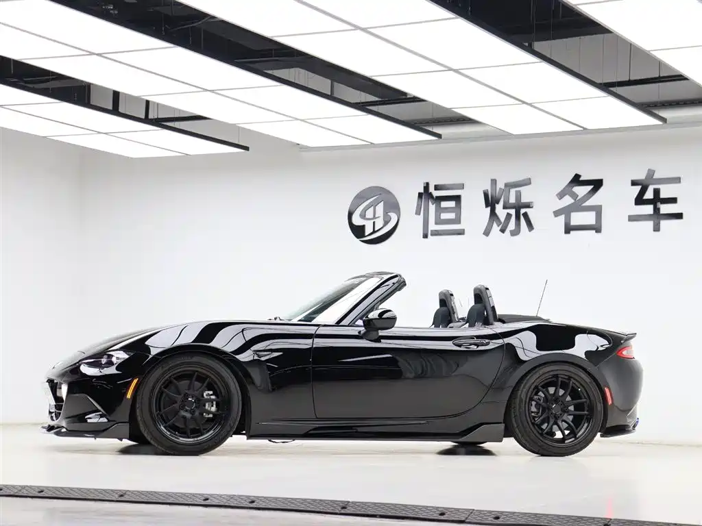 Mazda MX-5 2023 — фото 28