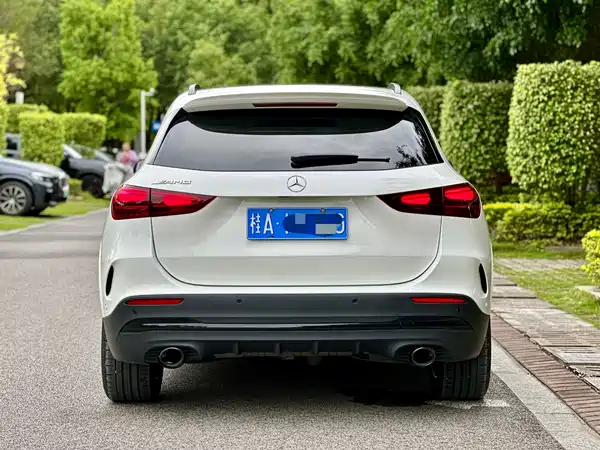 Mercedes-Benz GLA AMG 2024