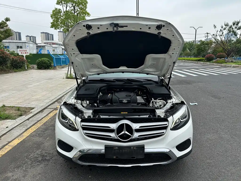 Mercedes-Benz GLC 2016 — фото 13