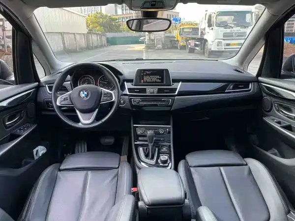 BMW 2 Series Station Wagon 2016