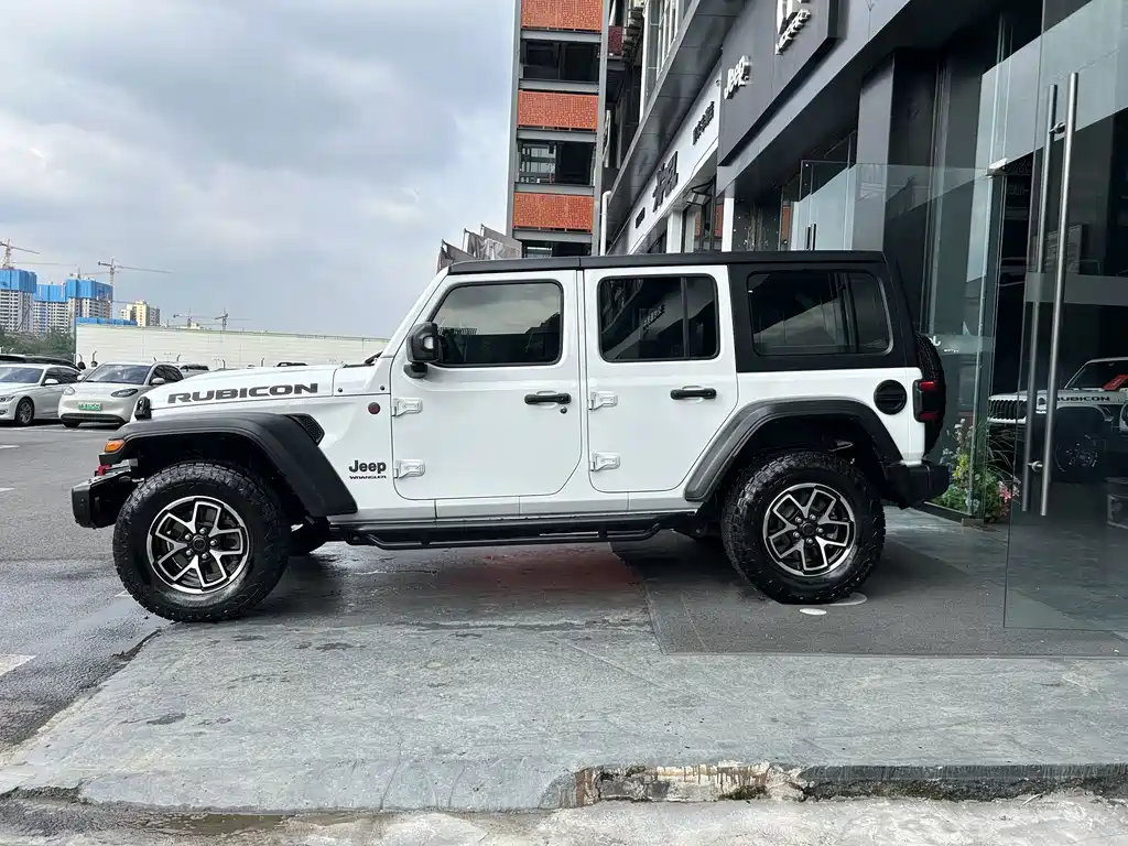 Jeep Wrangler 2023 — фото 4