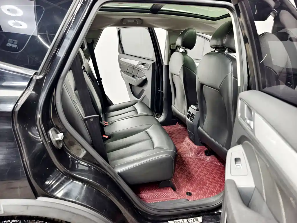 Roewe RX5 2016 — фото 16