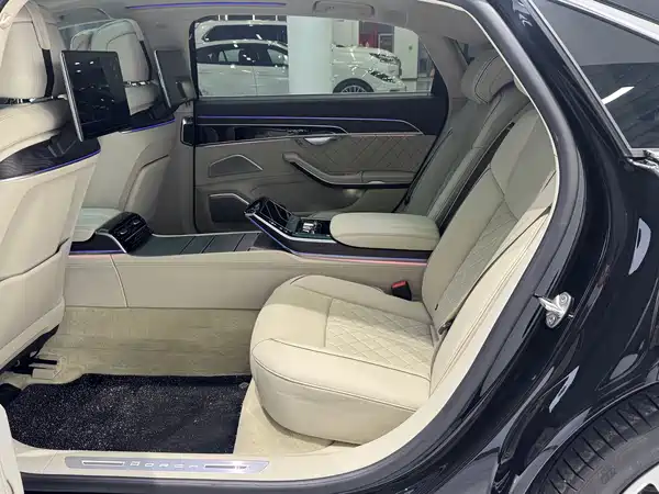 Audi A8 2025