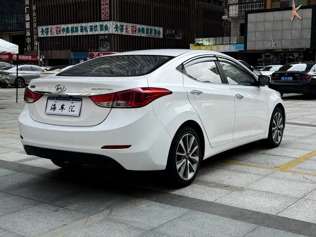 Hyundai Elantra Langdong 2016 — фото 4