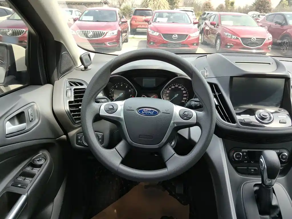 Ford Kuga 2016
