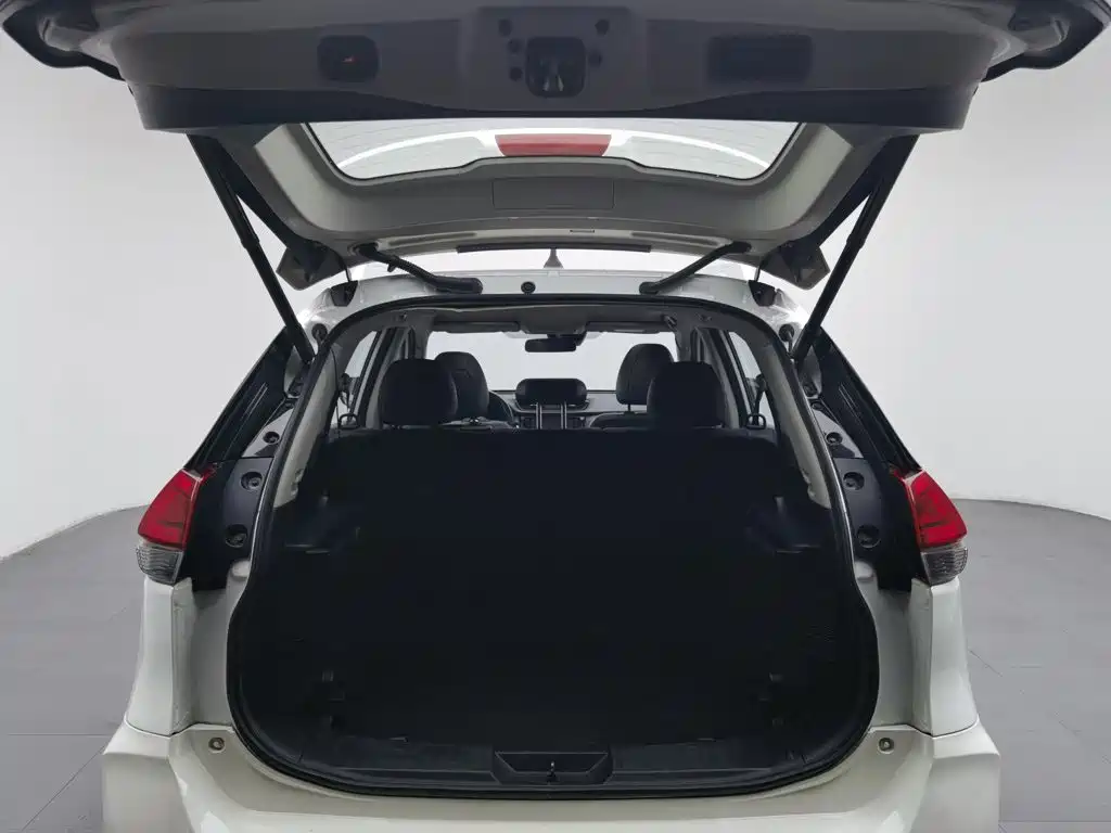 Nissan X-Trail 2019 — фото 16