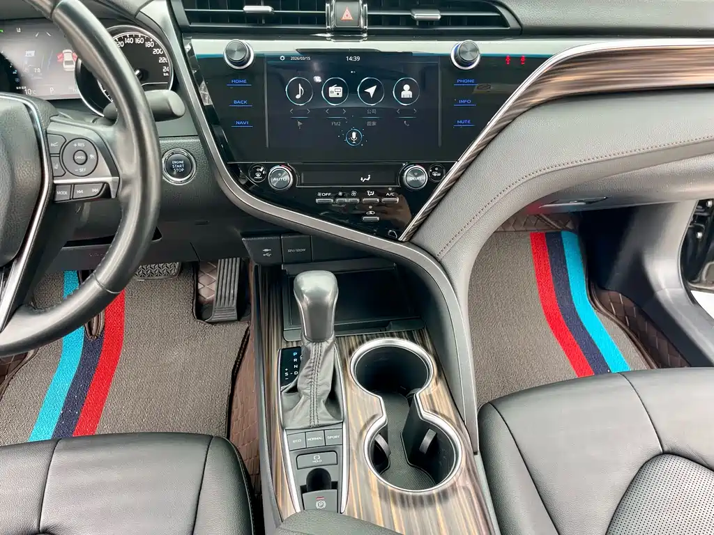 Toyota Camry 2020 — фото 14