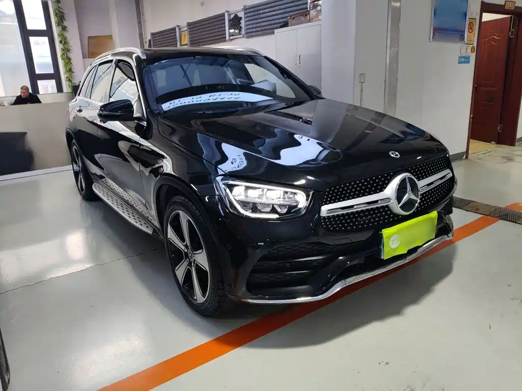 Mercedes-Benz GLC 2023