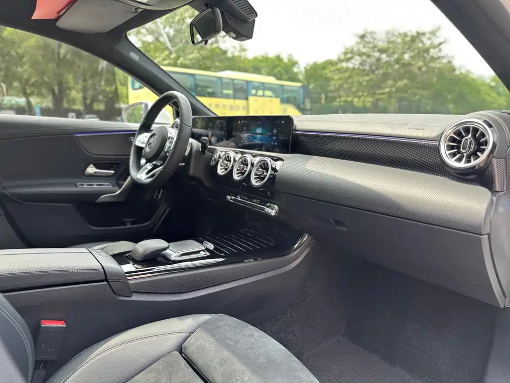 Mercedes-Benz A-Class 2022 — фото 38
