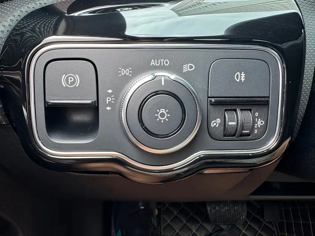 Mercedes-Benz A-Class 2022 — фото 32