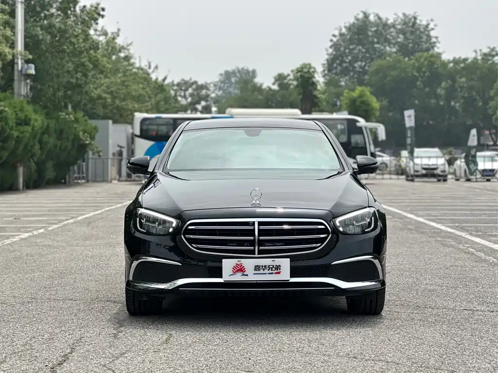 Mercedes-Benz E-Class 2022