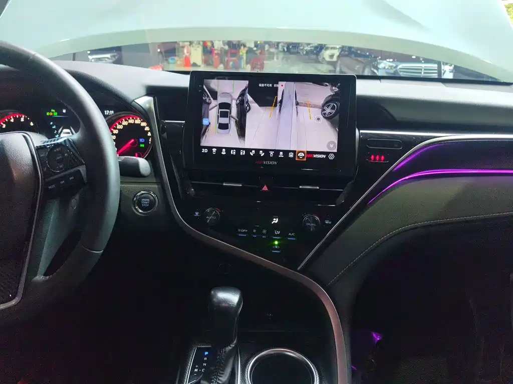 Toyota Camry 2022 — фото 13