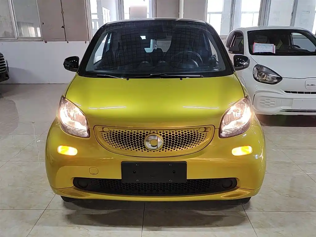 smart Fortwo 2016 — фото 3