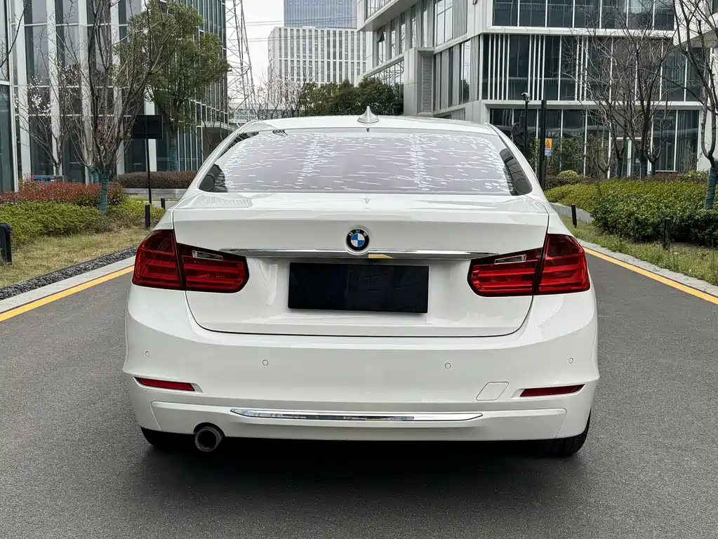 BMW 3 Series 2015 — фото 6