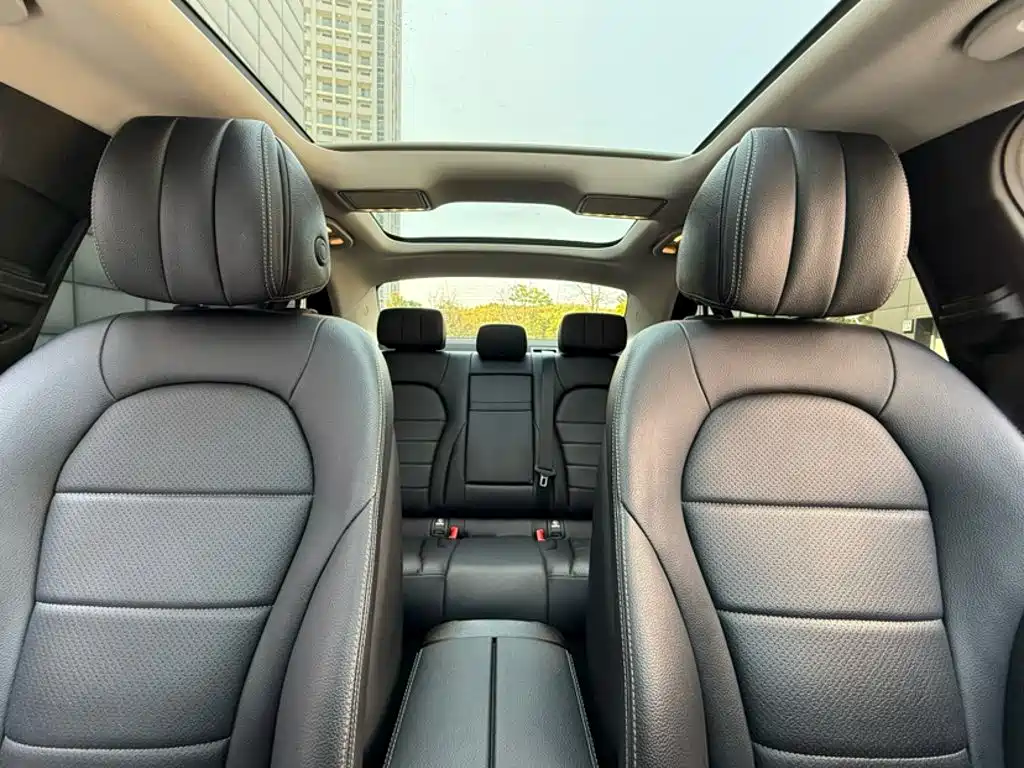 Mercedes-Benz C-Class 2021