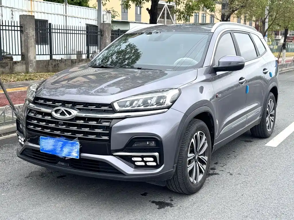 Chery Tiggo 8 2023 — фото 1