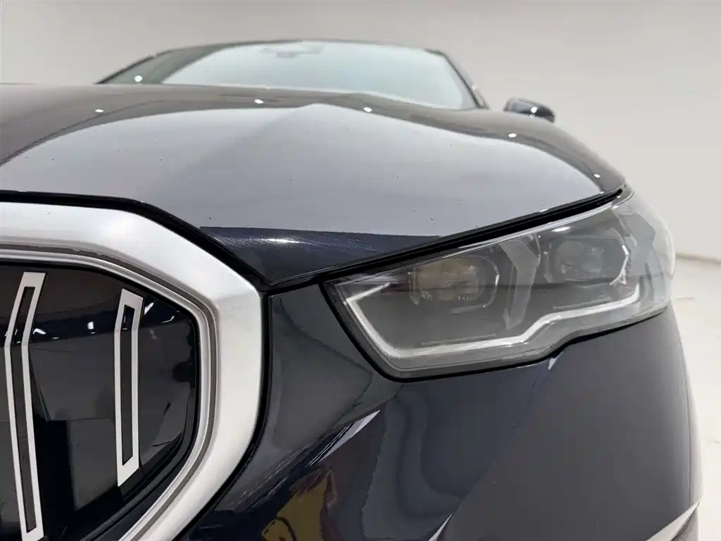 BMW 5 Series 2025