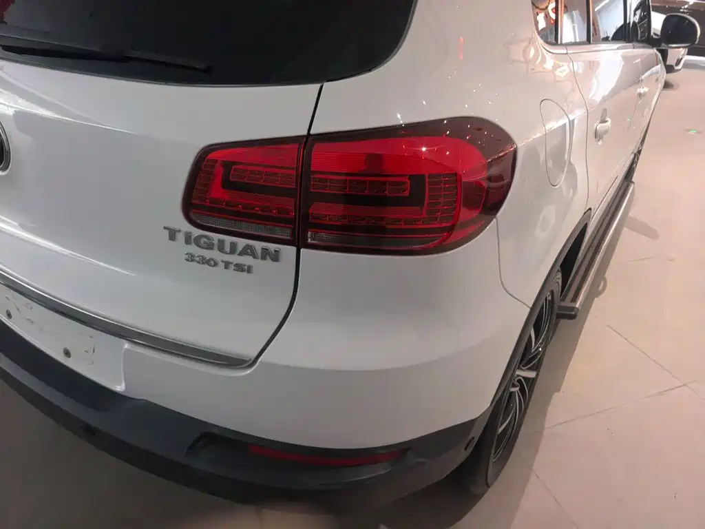 Volkswagen Tiguan 2017 — фото 24