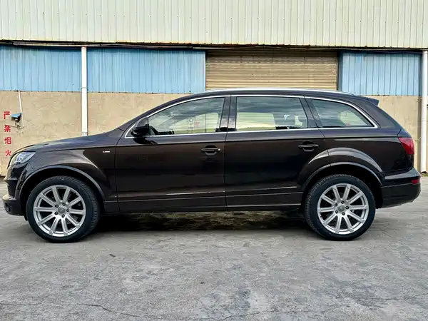 Audi Q7 2011