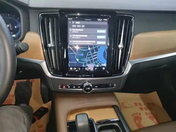 Volvo S90 2024