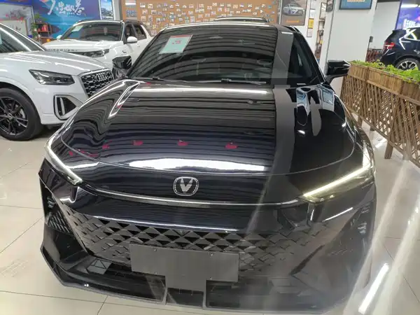 Changan UNI-V 2024