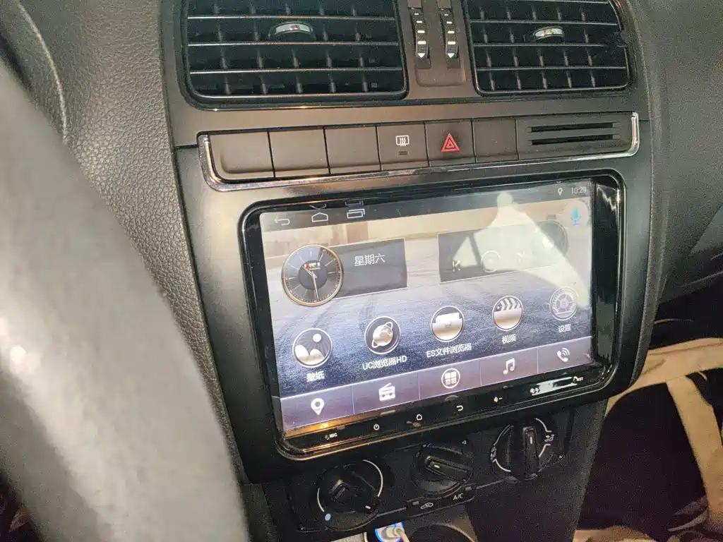 Volkswagen Polo 2016