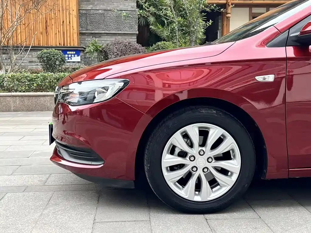 Buick Excelle 2022 — фото 23