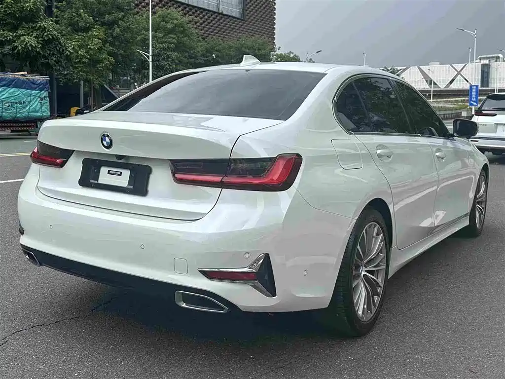 BMW 3 Series 2020