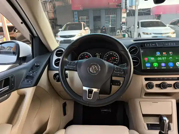 Volkswagen Tiguan 2014