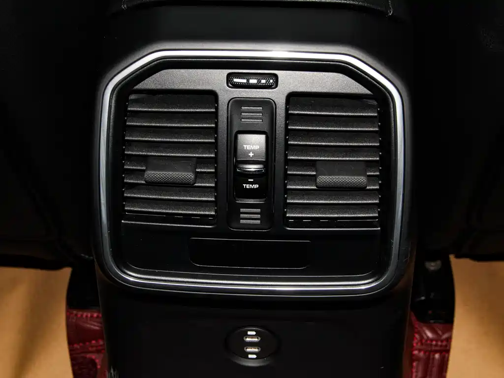 Porsche Macan 2021 — фото 13