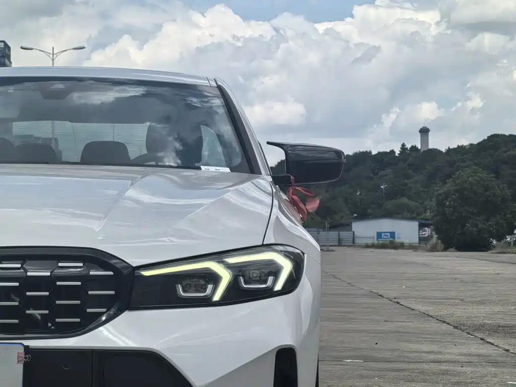 BMW 3 Series 2024