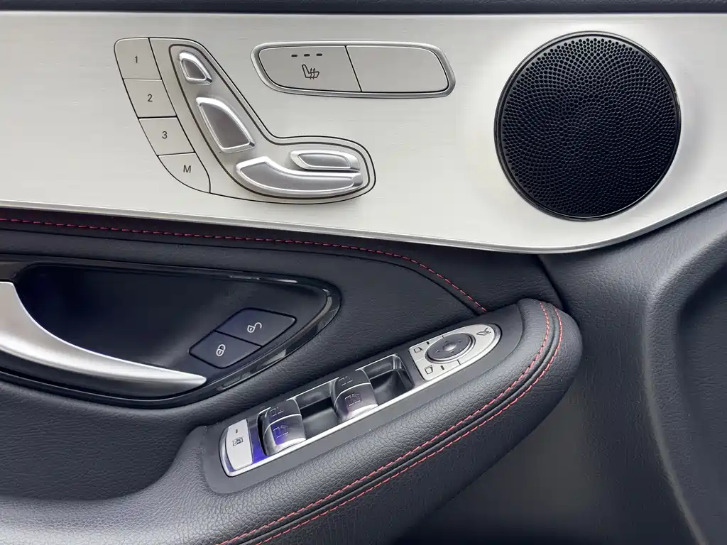 Mercedes-Benz GLC AMG 2023 — фото 15