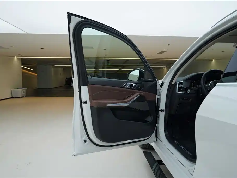BMW X5 2022 — фото 16