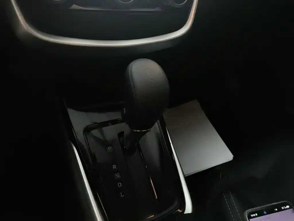 Nissan Tiida 2018 — фото 10