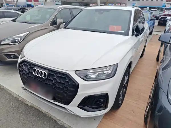Audi Q5L 2023