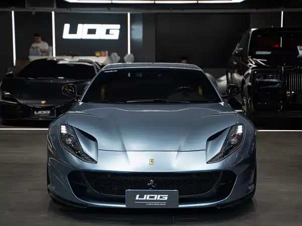 Ferrari 812 2019