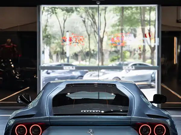 Ferrari 812 2019