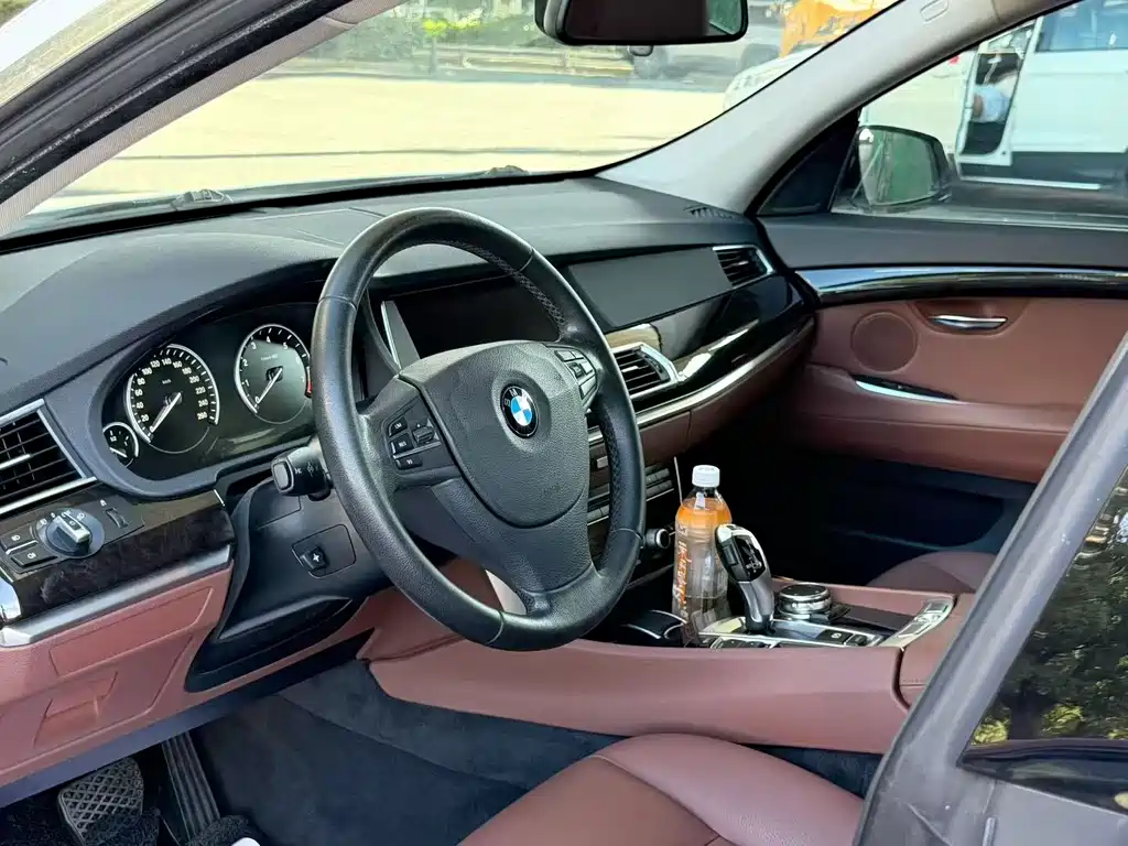 BMW 5 Series GT 2016 — фото 4