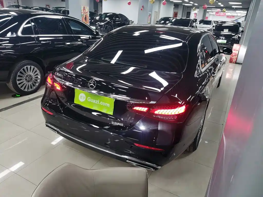 Mercedes-Benz E-Class 2022