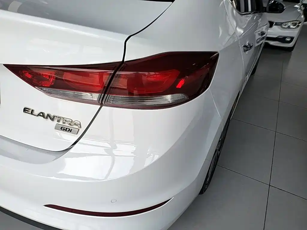 Hyundai Celesta 2017 — фото 8