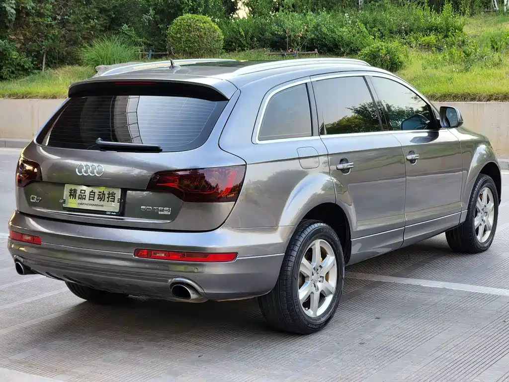 Audi Q7 2015 — фото 10