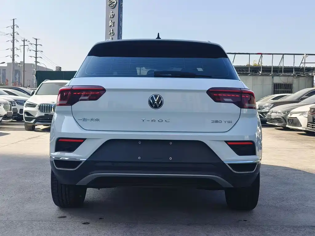 Volkswagen T-Roc 2022 — фото 8