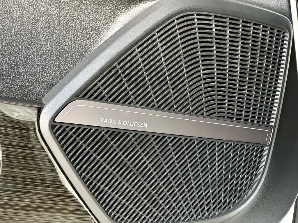 Audi Q5L 2020 — фото 17