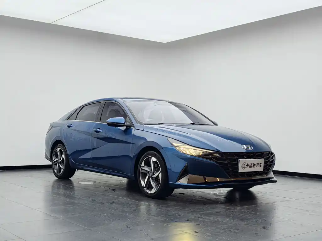 Hyundai Elantra 2022
