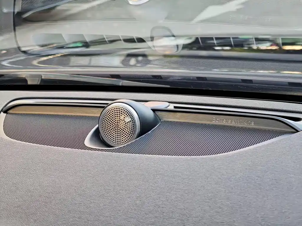 Volvo S90 2018 — фото 20
