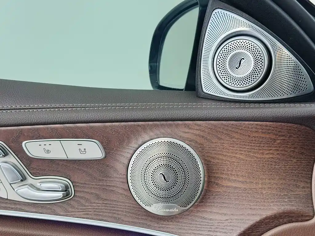 Mercedes-Benz E-Class 2023 — фото 4