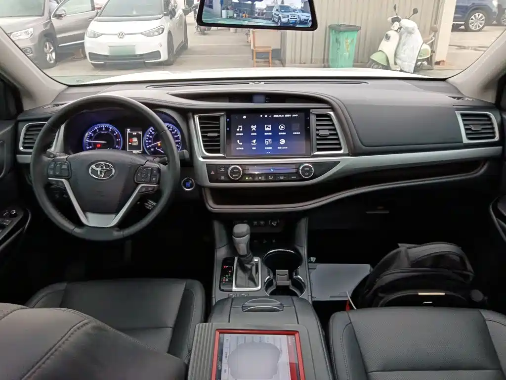 Toyota Highlander 2019
