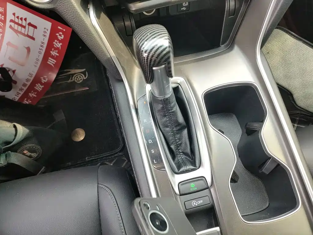 Honda Accord 2020 — фото 10