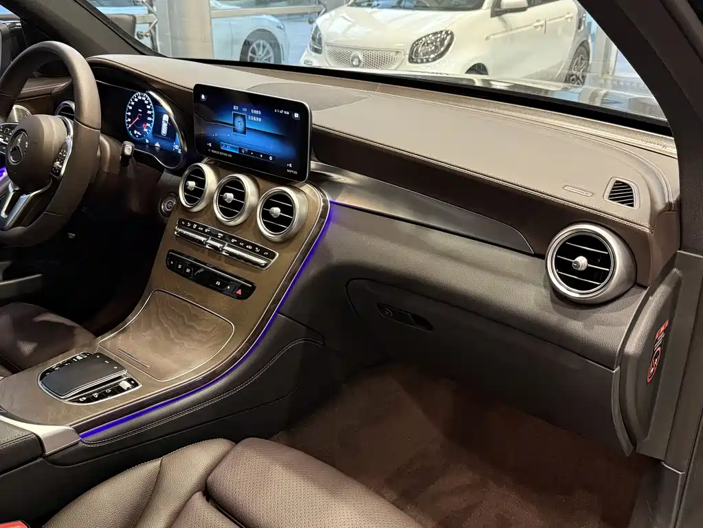 Mercedes-Benz GLC 2022 — фото 15